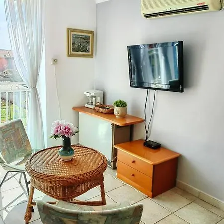 Apartment Near Beach For 2person *