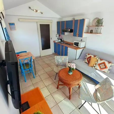 Near Beach For 2person *