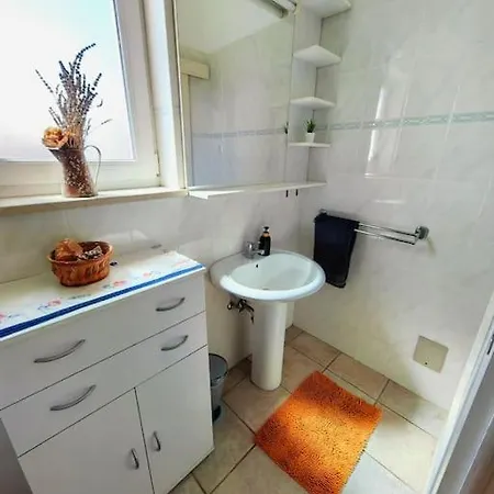 Apartment Near Beach For 2person