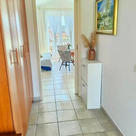 Near Beach For 2person Apartment Banjole