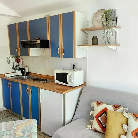 Apartment Near Beach For 2person *