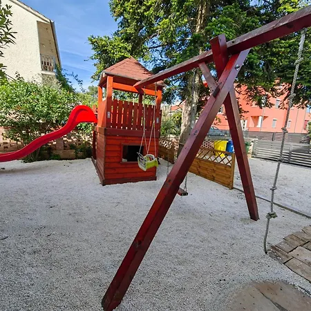 Apartment Near Beach For 2person Banjole